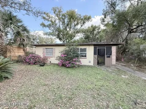 7007 Lucky Drive E Jacksonville FL 32208