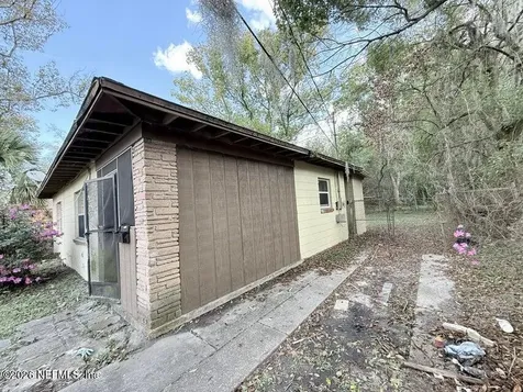 7007 Lucky Drive E Jacksonville FL 32208