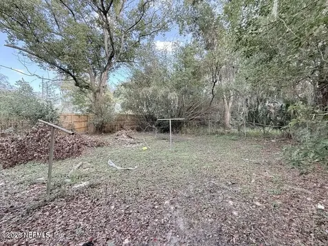 7007 Lucky Drive E Jacksonville FL 32208