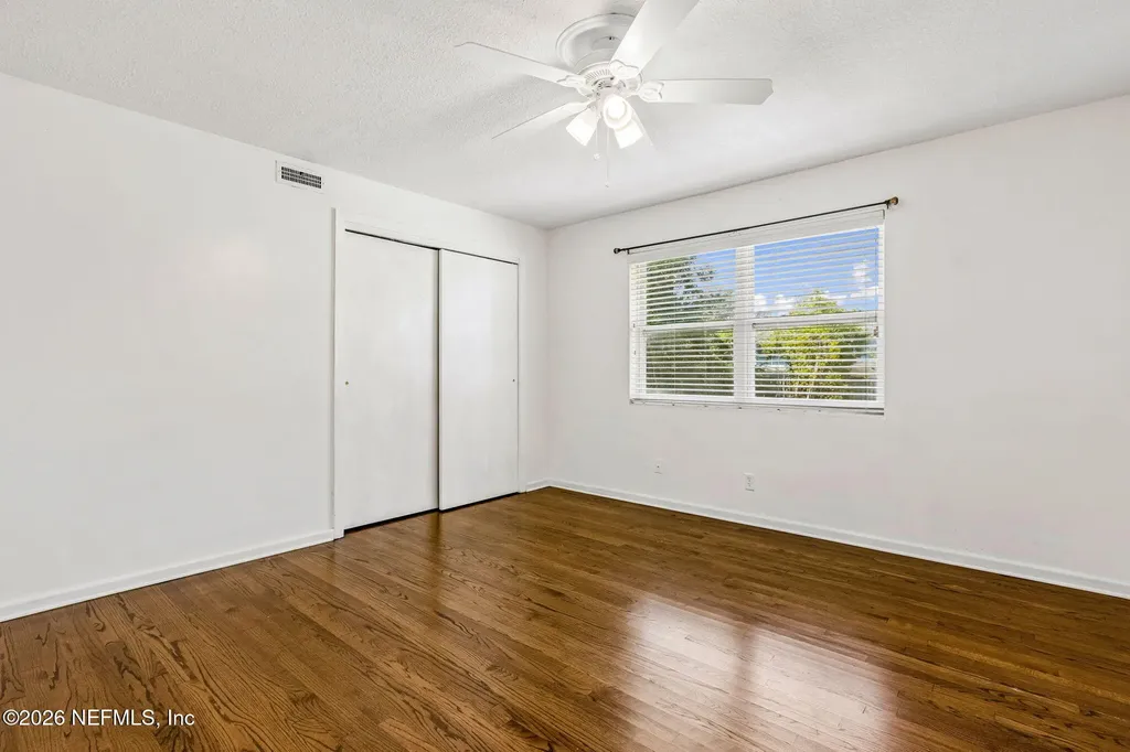 915 Old Grove Manor Jacksonville FL 32207