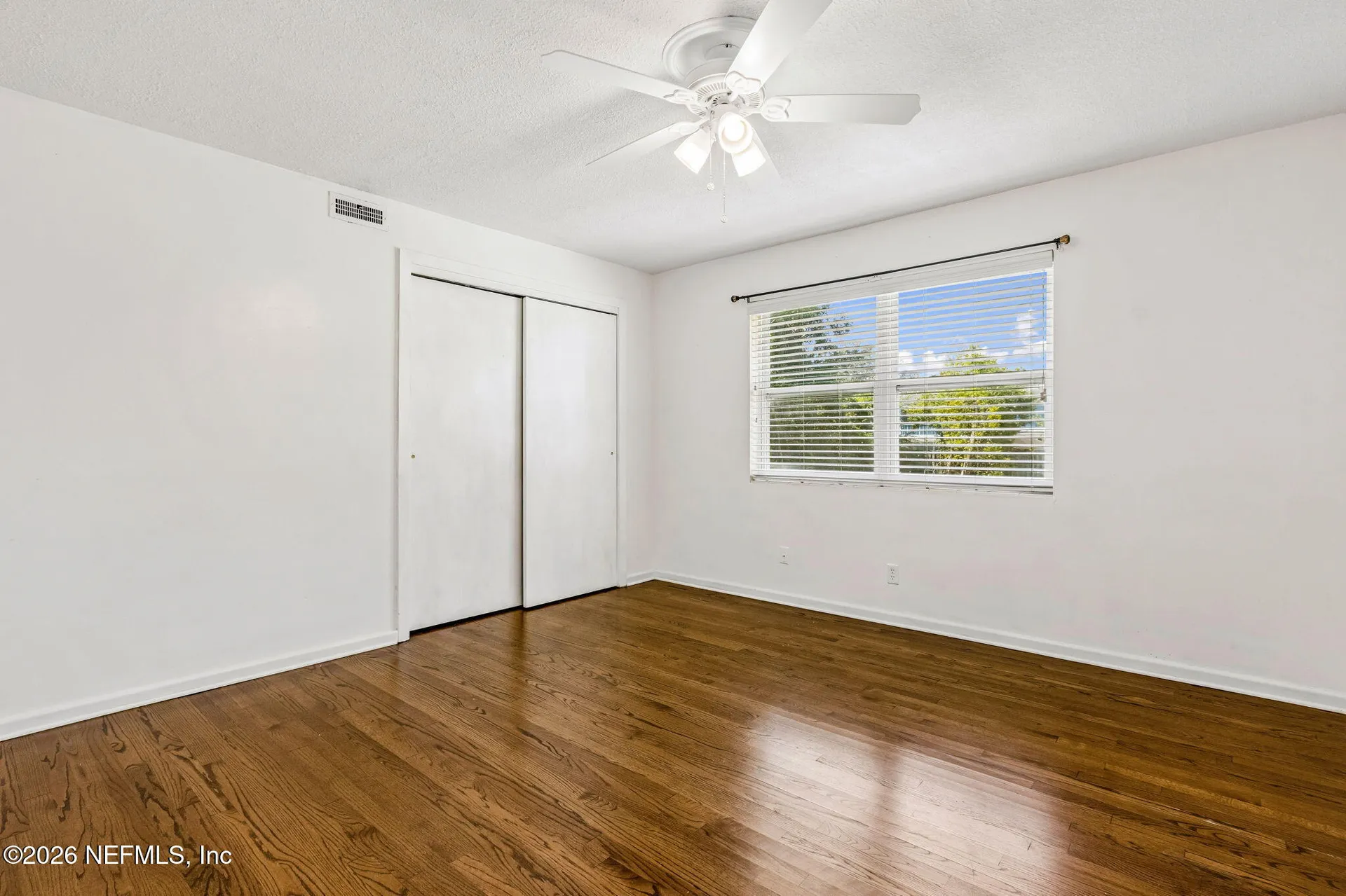 915 Old Grove Manor Jacksonville FL 32207