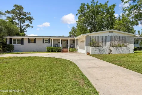 915 Old Grove Manor Jacksonville FL 32207