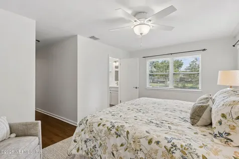 915 Old Grove Manor Jacksonville FL 32207