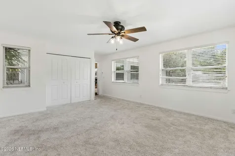915 Old Grove Manor Jacksonville FL 32207