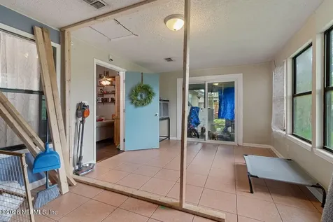 414 Shamrock S Jacksonville FL 32218