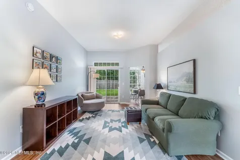 1967 Willesdon Drive E Jacksonville FL 32246