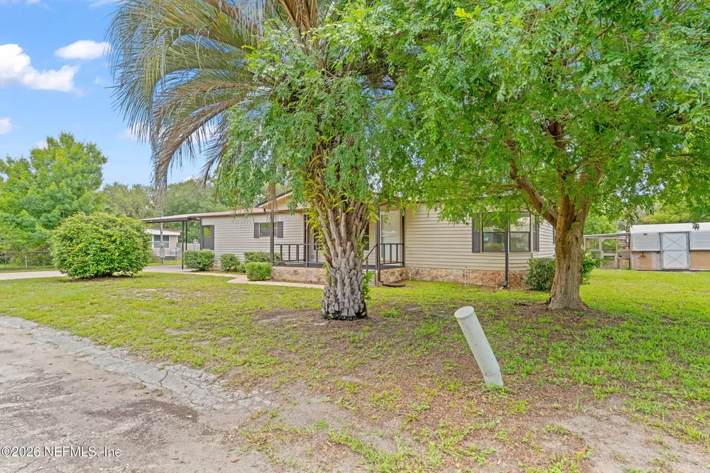 418 Cove Drive Satsuma FL 32189