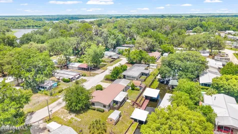 418 Cove Drive Satsuma FL 32189