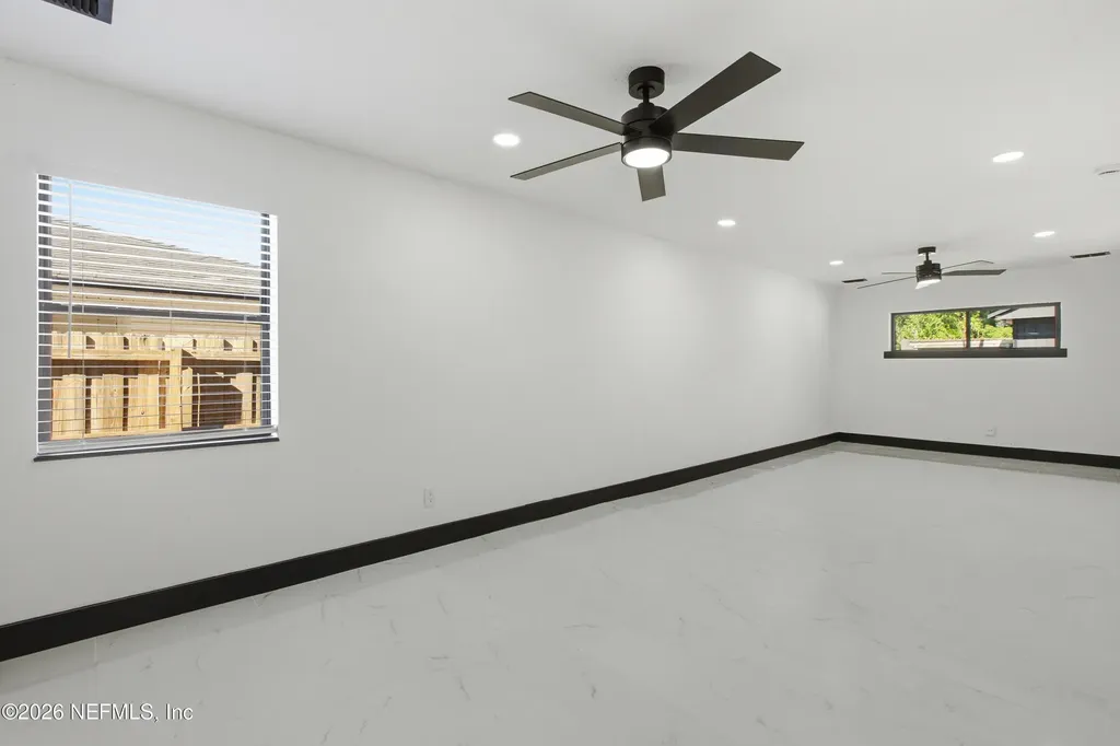 802 Antigua Road Jacksonville FL 32216