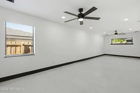 802 Antigua Road Jacksonville FL 32216
