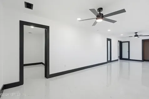 802 Antigua Road Jacksonville FL 32216