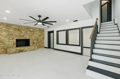 802 Antigua Road Jacksonville FL 32216