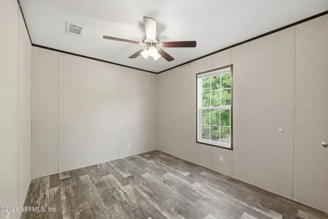 352 N County Road 315 Interlachen FL 32148