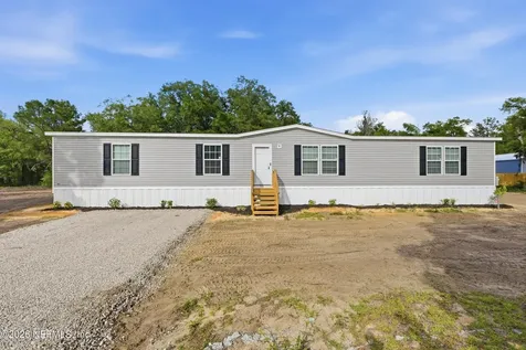 352 N County Road 315 Interlachen FL 32148