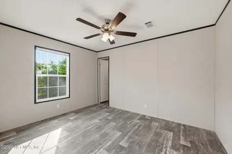 352 N County Road 315 Interlachen FL 32148