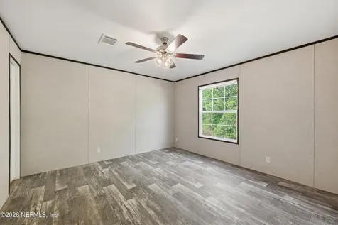 352 N County Road 315 Interlachen FL 32148