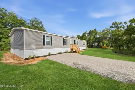 352 N County Road 315 Interlachen FL 32148