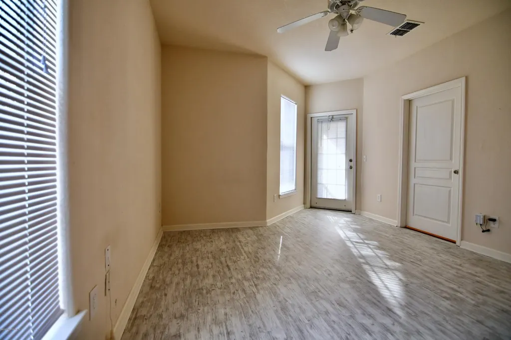 8290 Gate Parkway Jacksonville FL 32216
