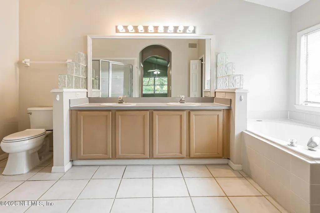 11516 Joliet Falls Lane Jacksonville FL 32258