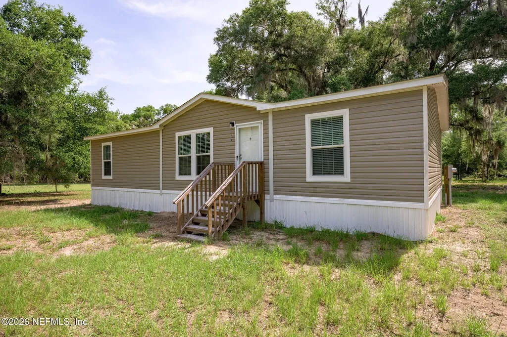 374 Sisco Road Pomona Park FL 32181
