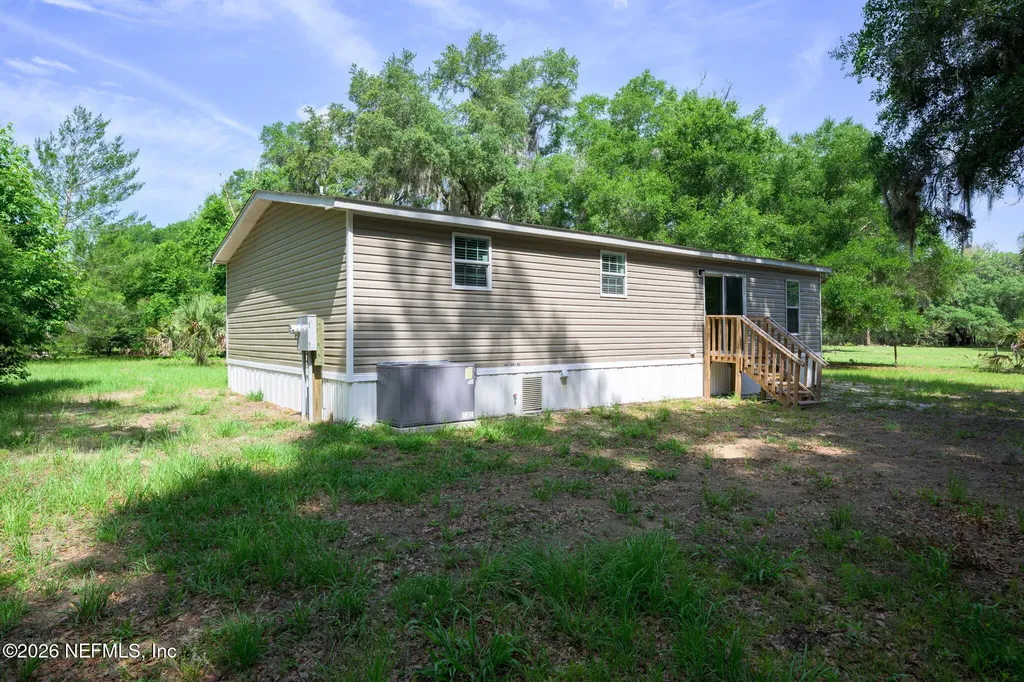 374 Sisco Road Pomona Park FL 32181