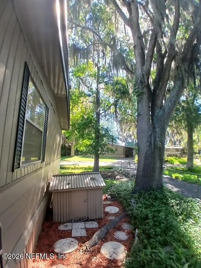 114 N Geraldo Road East Palatka FL 32131