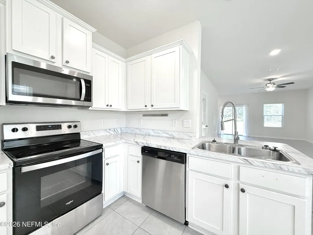 7670 Legacy Trail Jacksonville FL 32256
