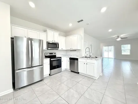 7670 Legacy Trail Jacksonville FL 32256