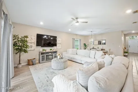 3921 Cloverdale Court Middleburg FL 32068