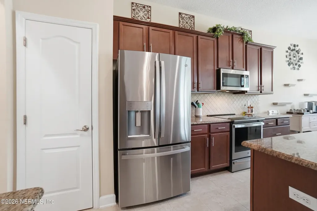 2009 Wedge Court Green Cove Springs FL 32043
