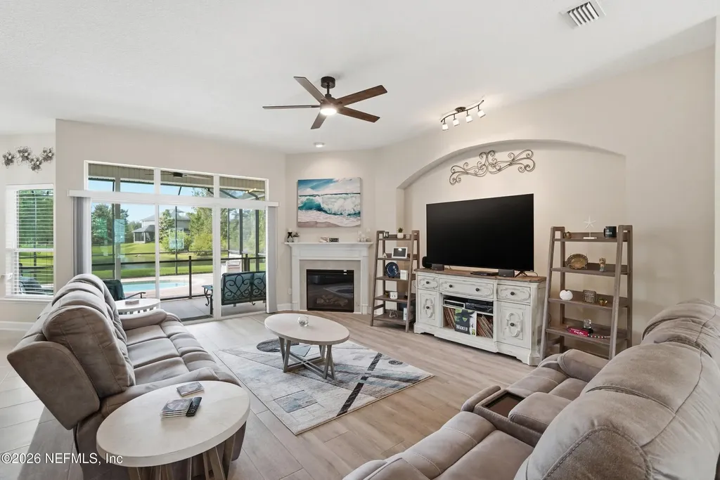 2009 Wedge Court Green Cove Springs FL 32043