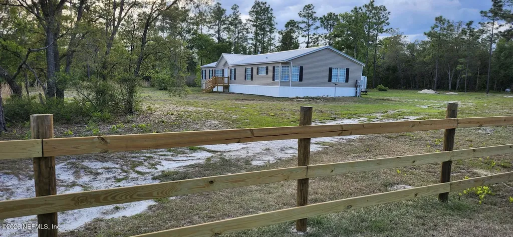 113 Blue Jay Trail Palatka FL 32177