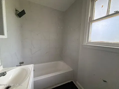 2052 W 17th Street Jacksonville FL 32209
