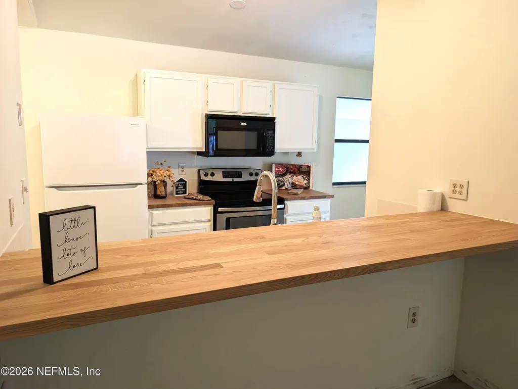 116 Biscayne Drive Florahome FL 32140
