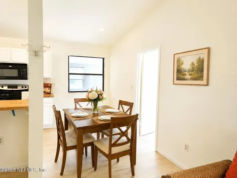 116 Biscayne Drive Florahome FL 32140