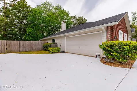 429 Twin Oaks Lane St. Johns FL 32259