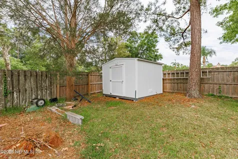 429 Twin Oaks Lane St. Johns FL 32259