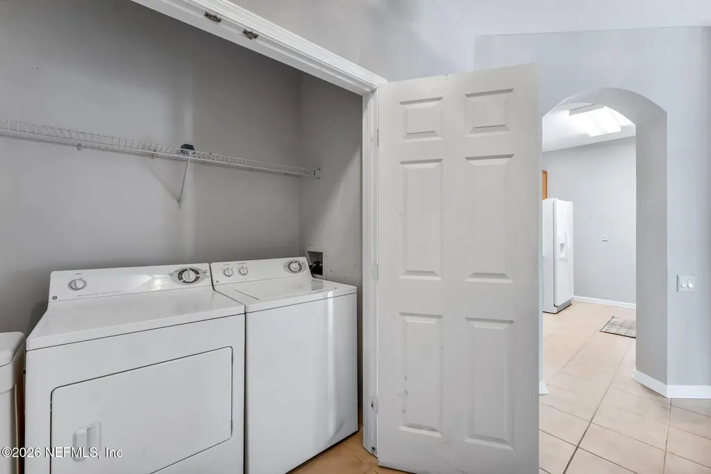 7990 Baymeadows Road E Jacksonville FL 32256