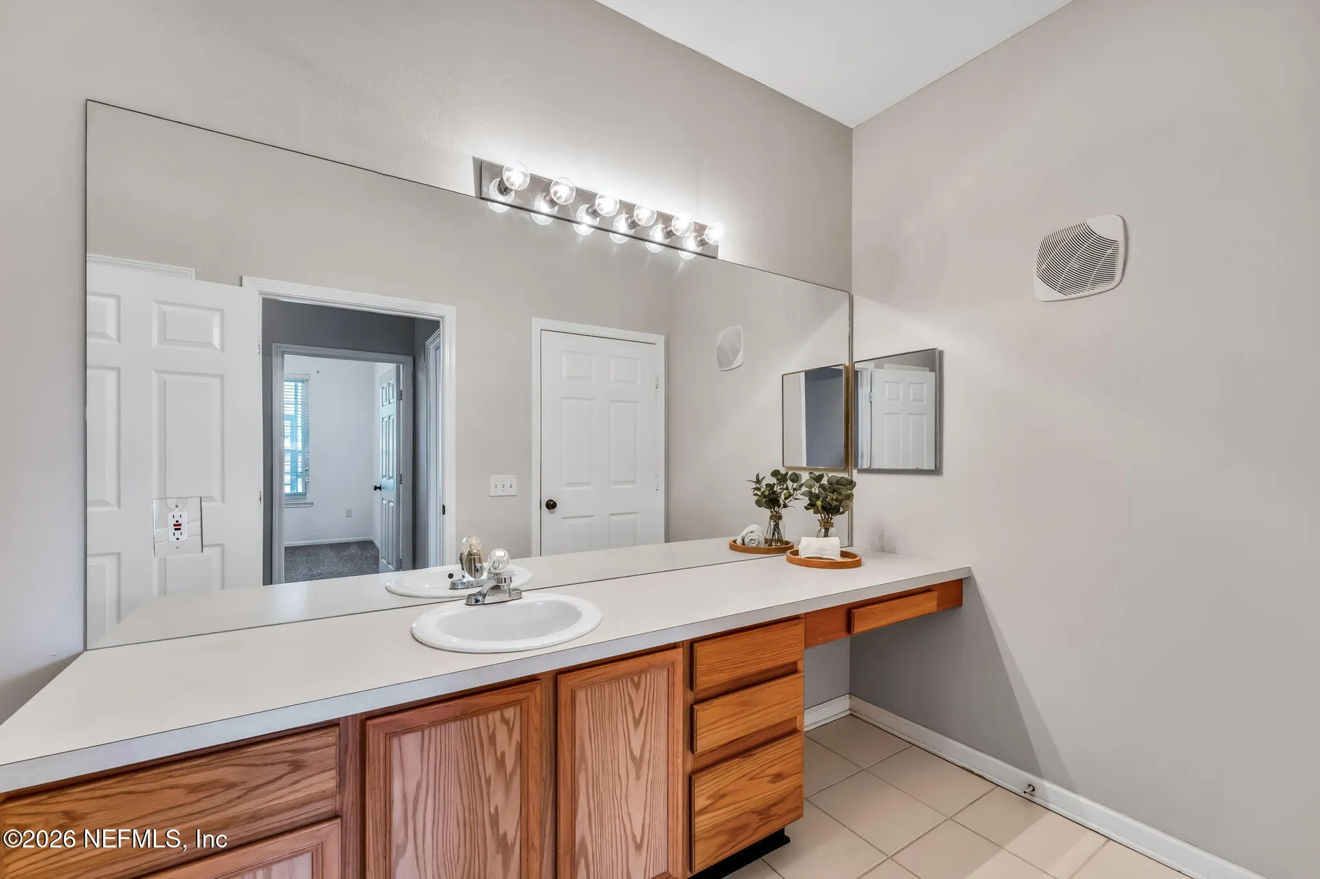 7990 Baymeadows Road E Jacksonville FL 32256