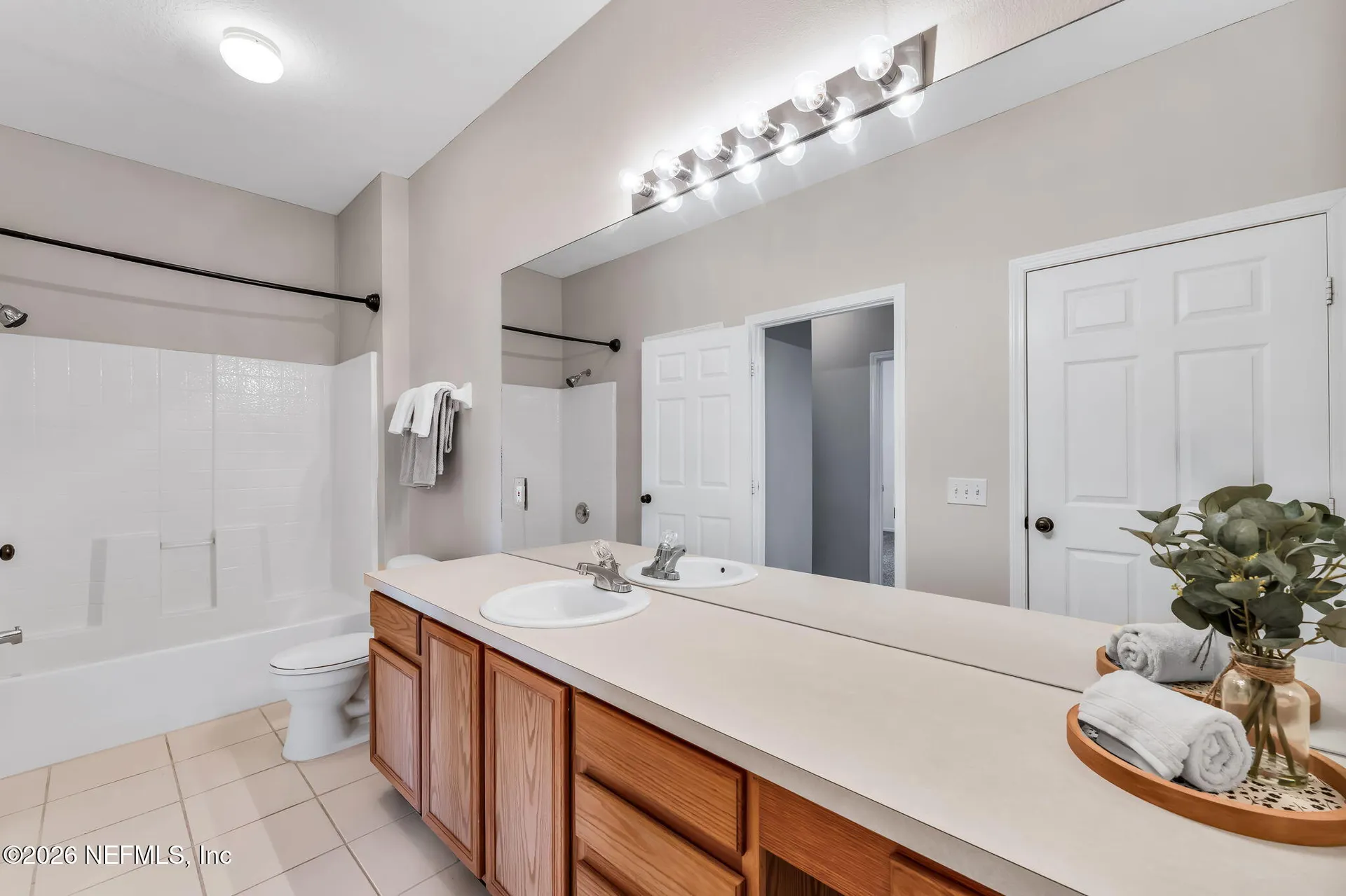 7990 Baymeadows Road E Jacksonville FL 32256