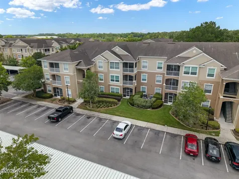 7990 Baymeadows Road E Jacksonville FL 32256