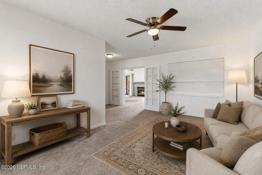 6104 Robbins Circle S Jacksonville FL 32211