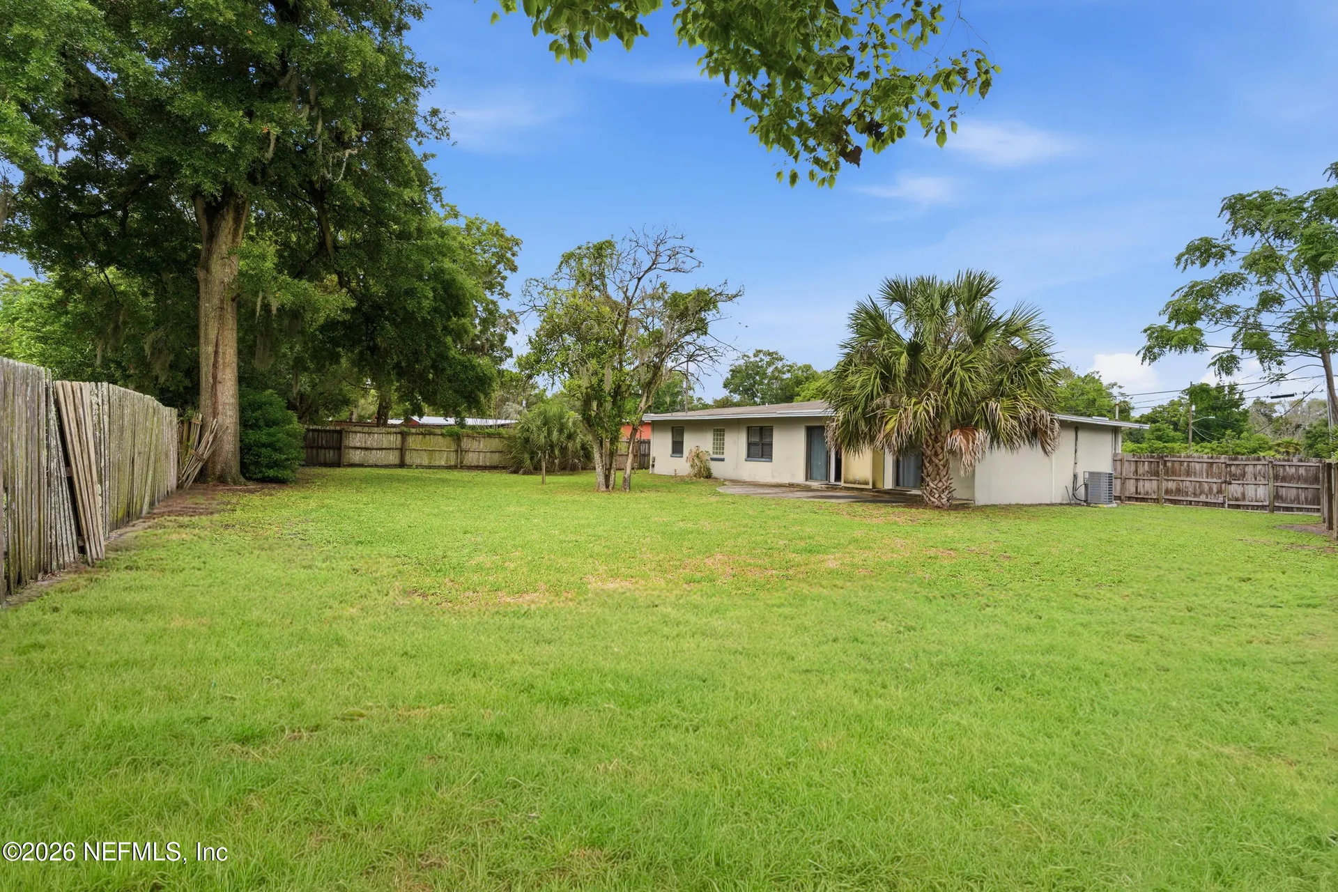 6104 Robbins Circle S Jacksonville FL 32211