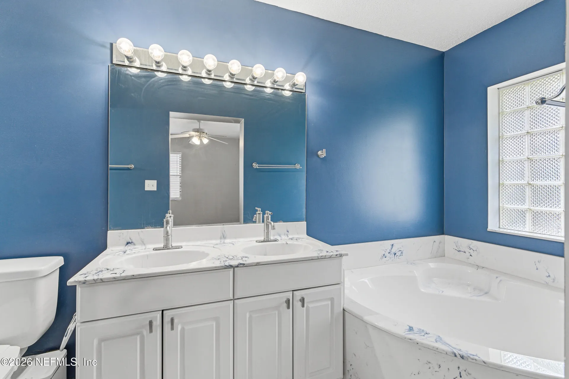 6104 Robbins Circle S Jacksonville FL 32211