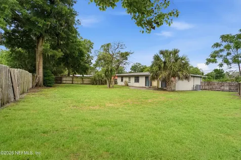 6104 Robbins Circle S Jacksonville FL 32211