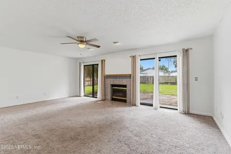 6104 Robbins Circle S Jacksonville FL 32211