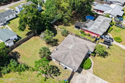6104 Robbins Circle S Jacksonville FL 32211