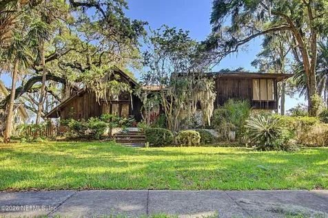 5457 River Trail Road N Jacksonville FL 32277