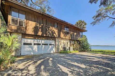5457 River Trail Road N Jacksonville FL 32277