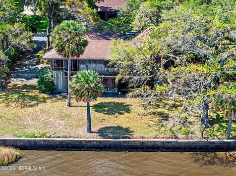 5457 River Trail Road N Jacksonville FL 32277